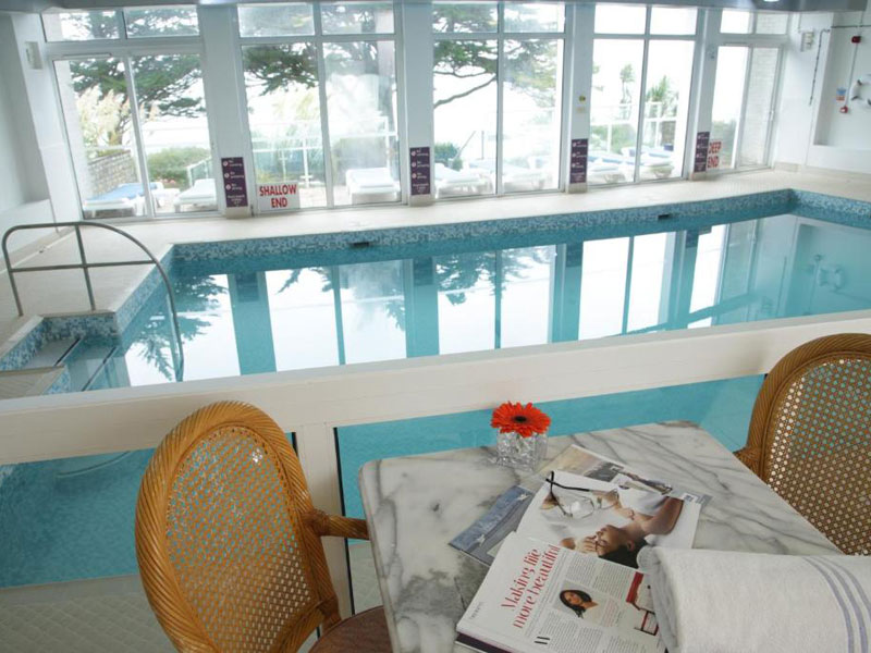 Hallenbad im Hotel Imperial – Unterkunft während der Business-Sprachreise in Torquay