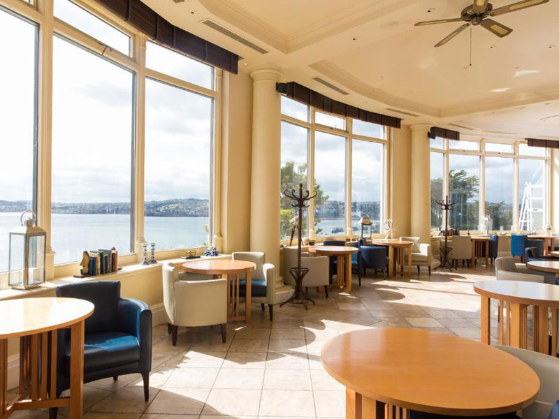 Helle Lounge im Hotel Imperial, Torquay – Unterkunft im Rahmen der Sprachreise nach England