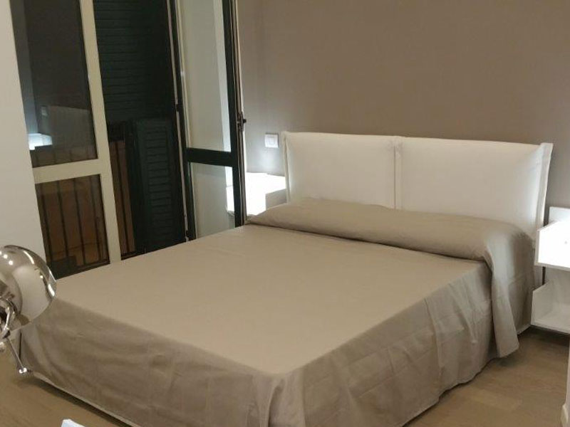 Einzelzimmer in einem Apartment (mit eigenem Badezimmer) der Accademia Italiana in Salerno.