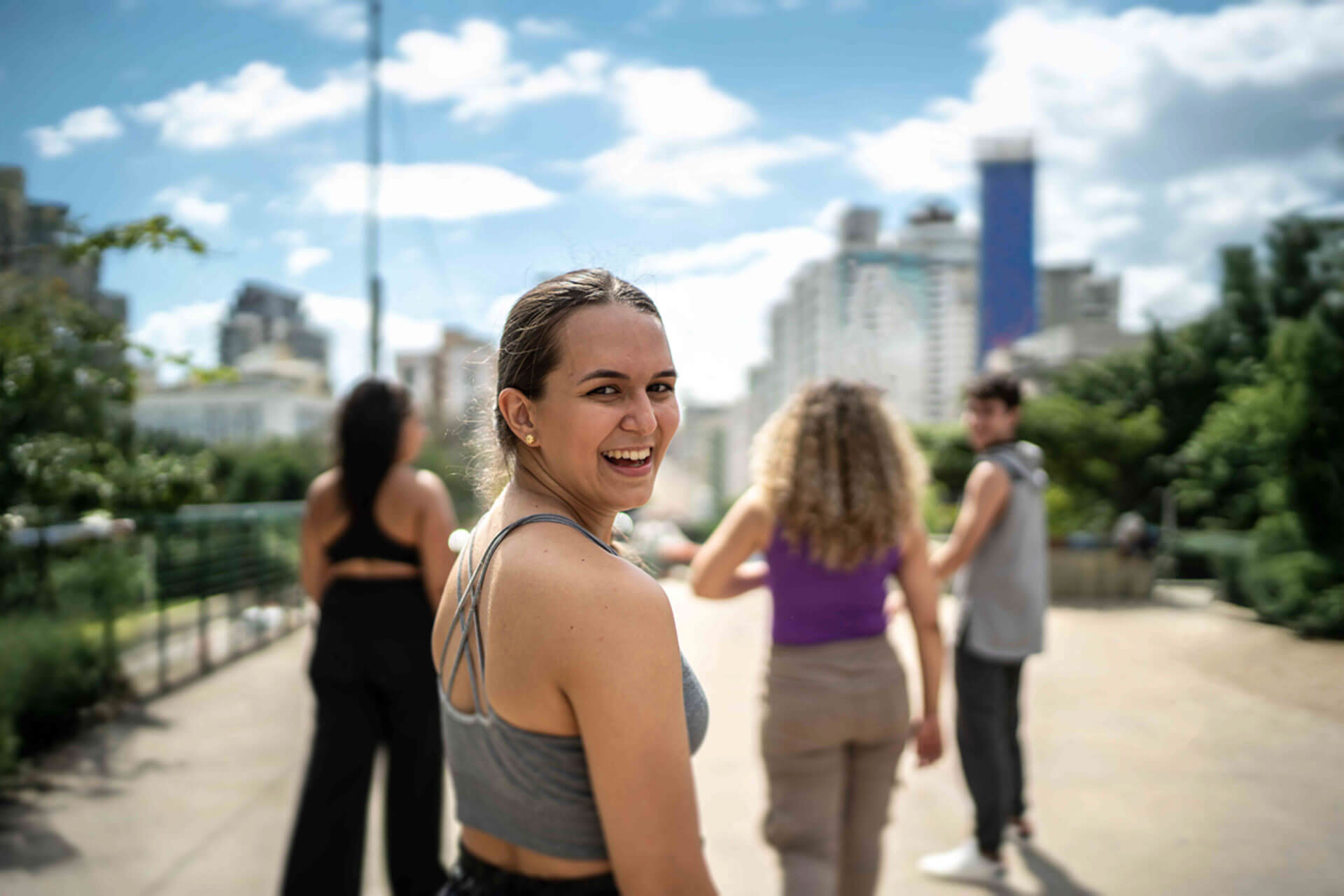 Sprachschülerin in Vancouver genießt ihre Freizeit während des Tamwood Sprachcamps Kanada