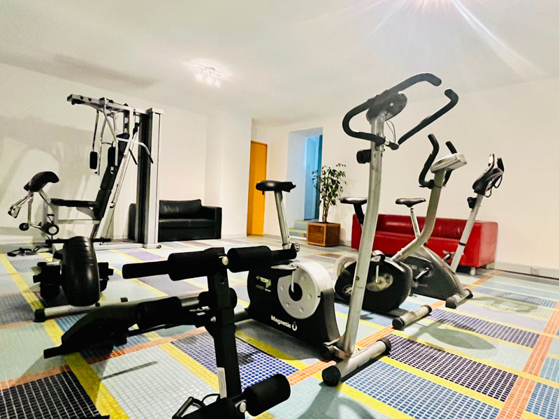 Fitnessraum der Unterkunft StL-Young Brè für Teilnehmer der Italienisch Sprachschule Lugano