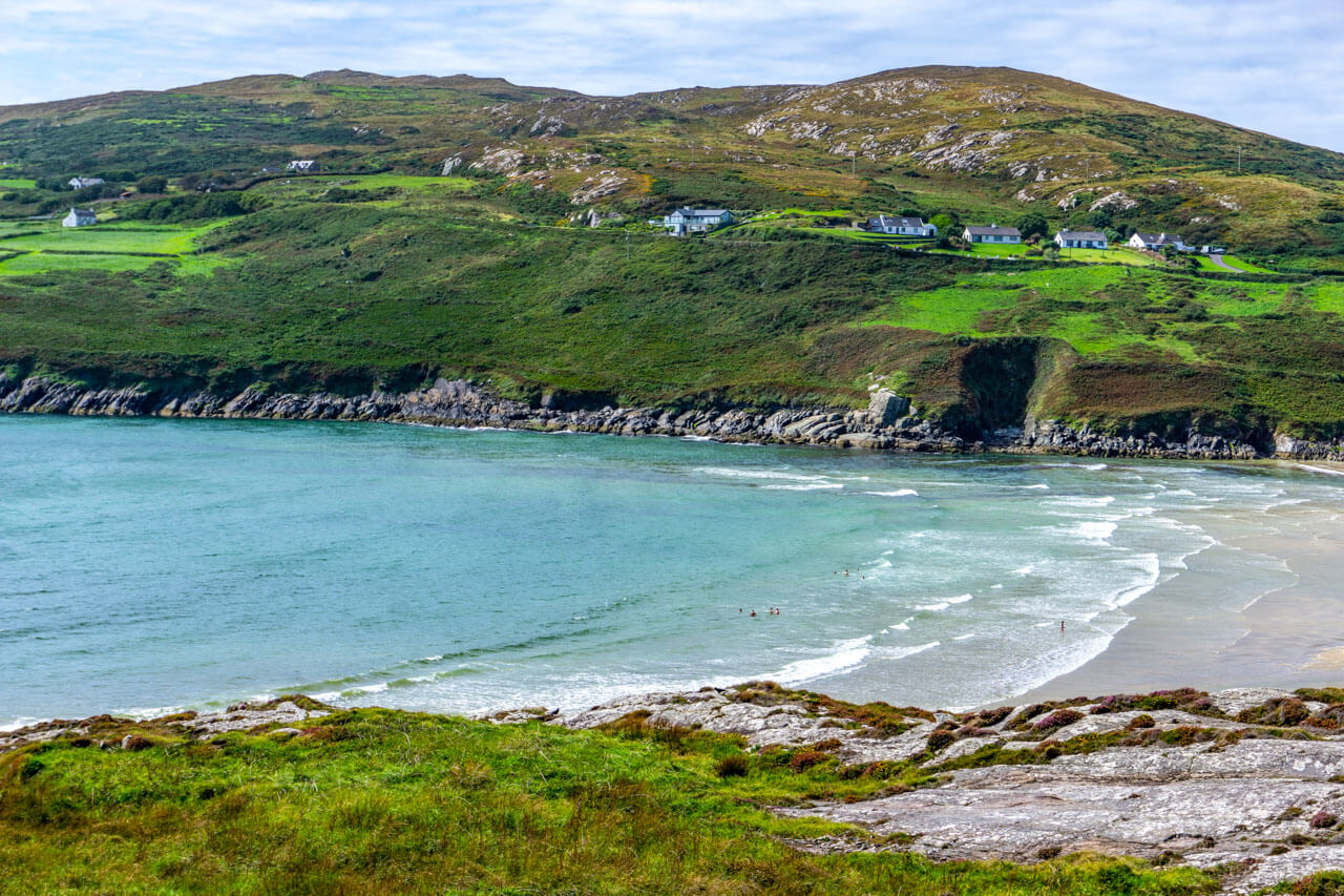 Barleycove Beach bei Schull mit sanften Wellen Vokabeln üben am Strand der Sprachreise